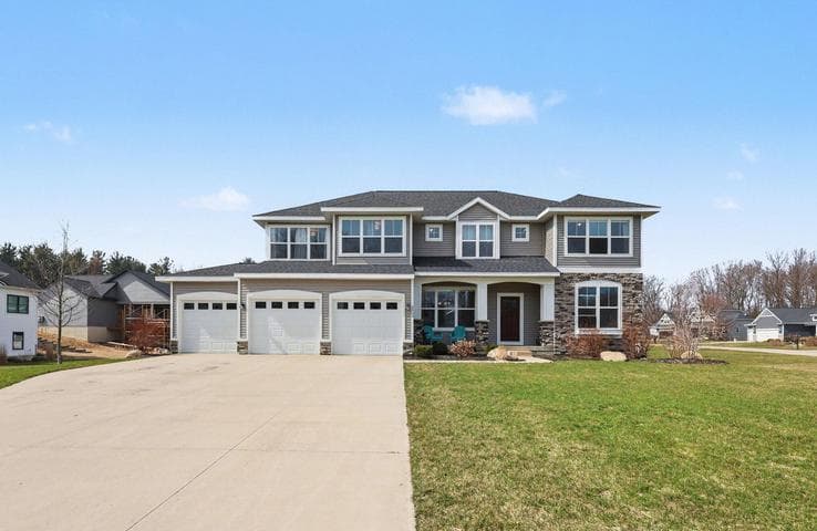 2803 Pinehill Drive, Holland, MI 49424