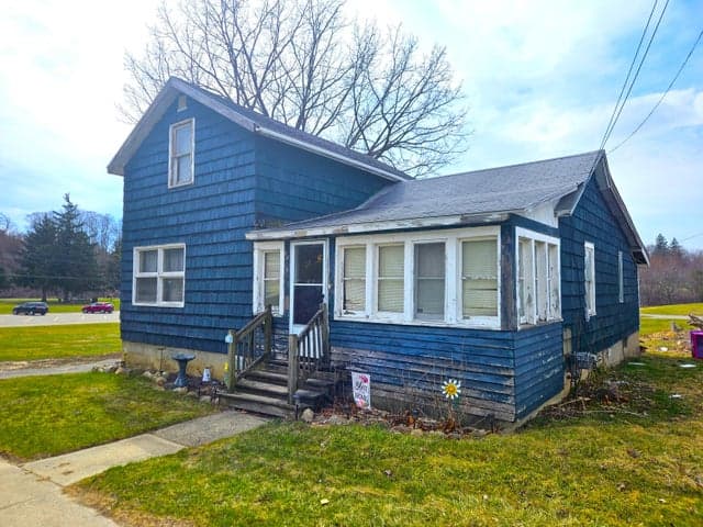 218 S Cherry Street, Flushing, MI 48433