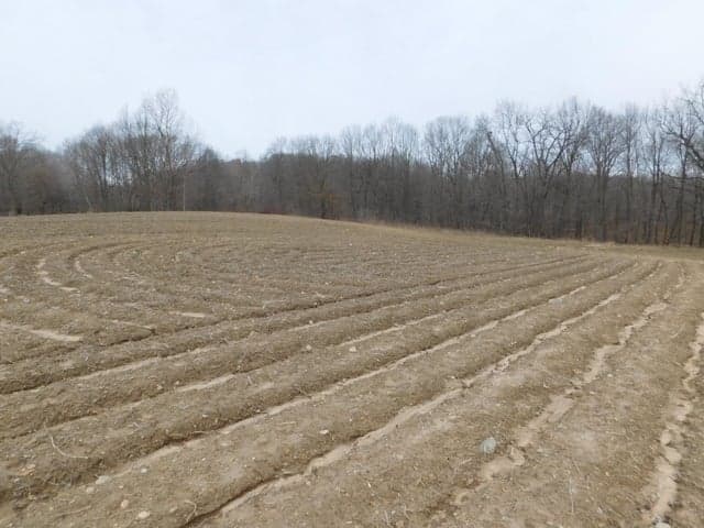 Cox Road, Bellevue, MI 49021