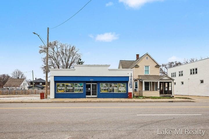 1225 Chicago Drive SW, Wyoming, MI 49509