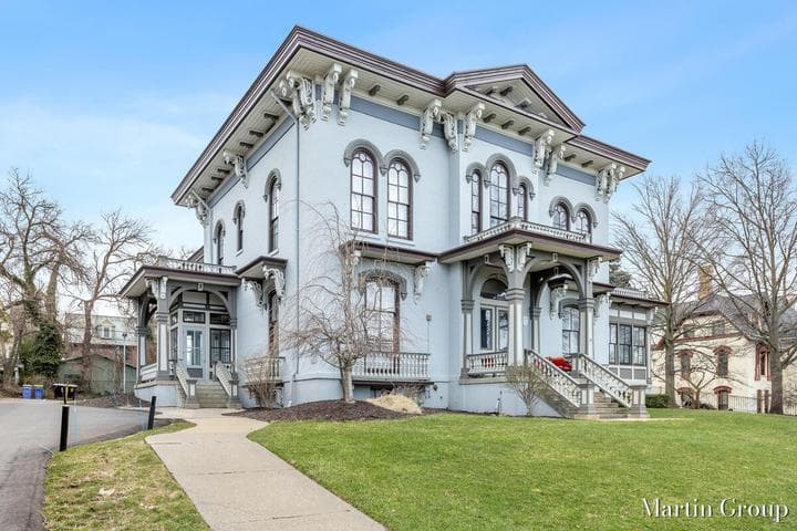 44 Lafayette Avenue NE Unit 3, Grand Rapids, MI 49503