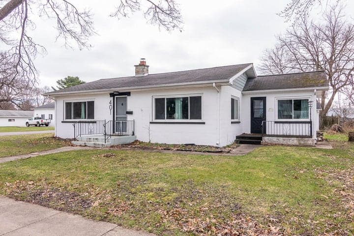 401 W Saint Marys Street, Decatur, MI 49045