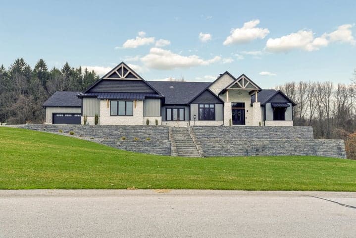 32170 Bent Oak Trail, Niles, MI 49120