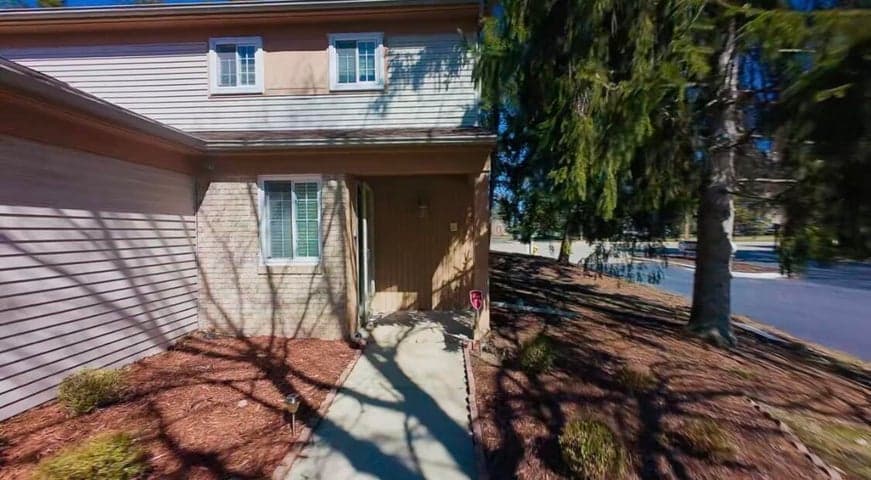 6379 Hunter Pointe Street, Westland, MI 48185