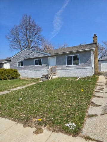 5017 Conners, Lansing, MI 48911