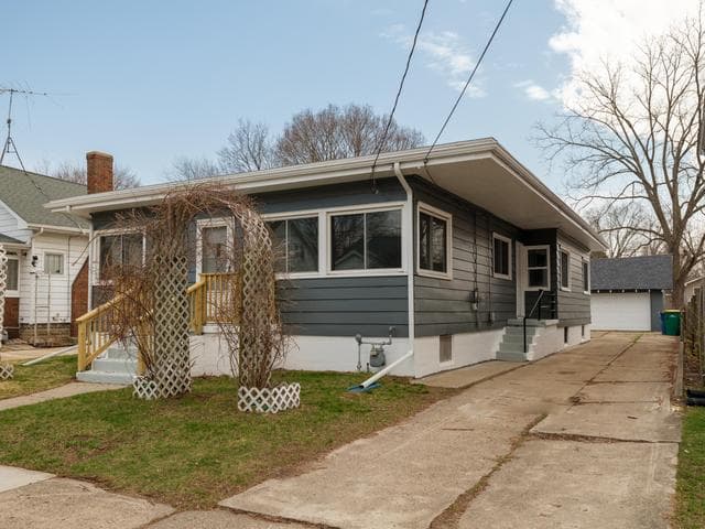 62 Woodward Avenue, Battle Creek, MI 49017