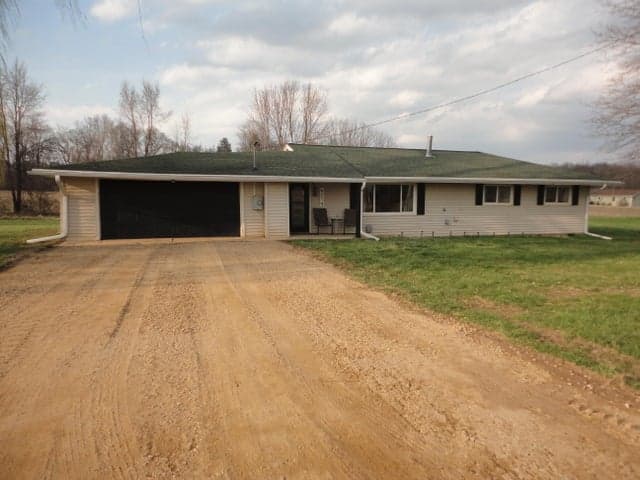 4219 W 110th Avenue, Allegan, MI 49010