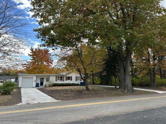 707 N Maple Street, Saugatuck, MI 49453