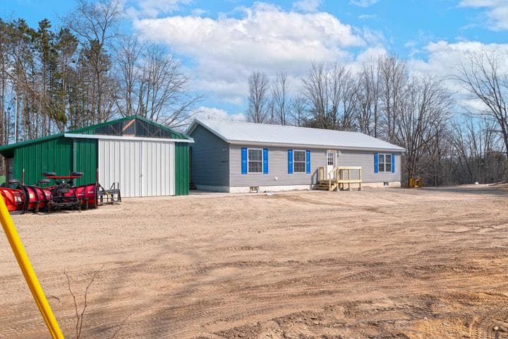 10920 Cassidy Drive, Cadillac, MI 49601