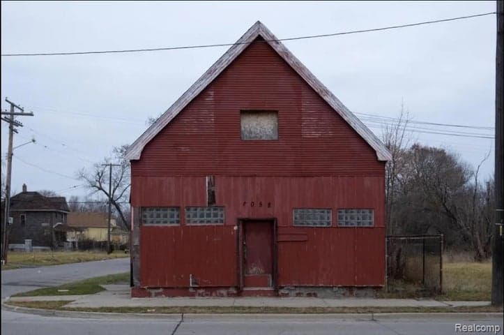 6058 Van Dyke Street, Detroit, MI 48213