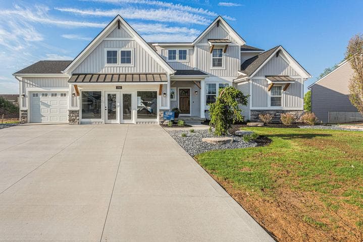 1760 Julienne Court SW, Byron Center, MI 49315