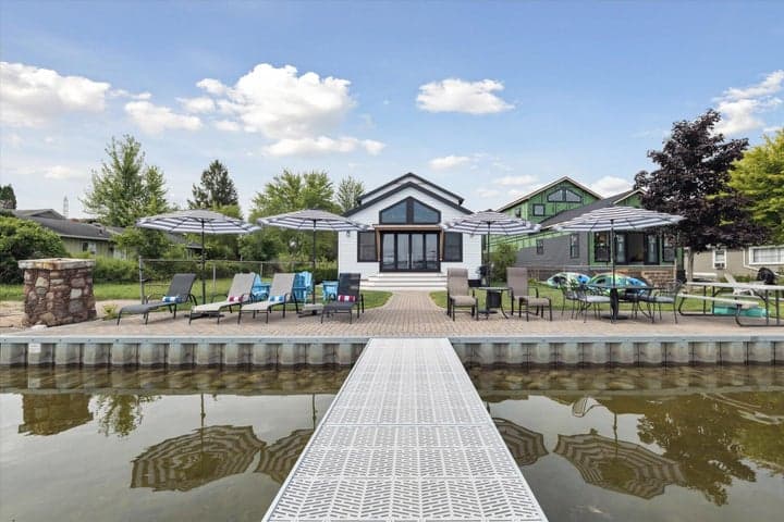 9098 Dexter-Pinckney Road, Pinckney, MI 48169