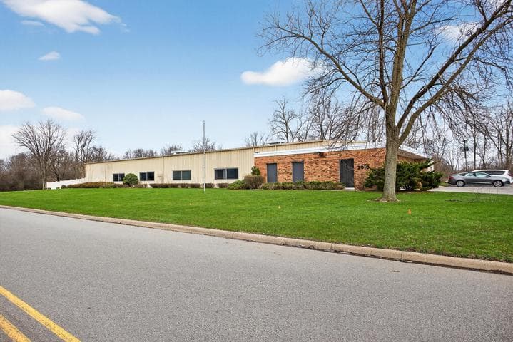 2010 Micor Drive, Jackson, MI 49203