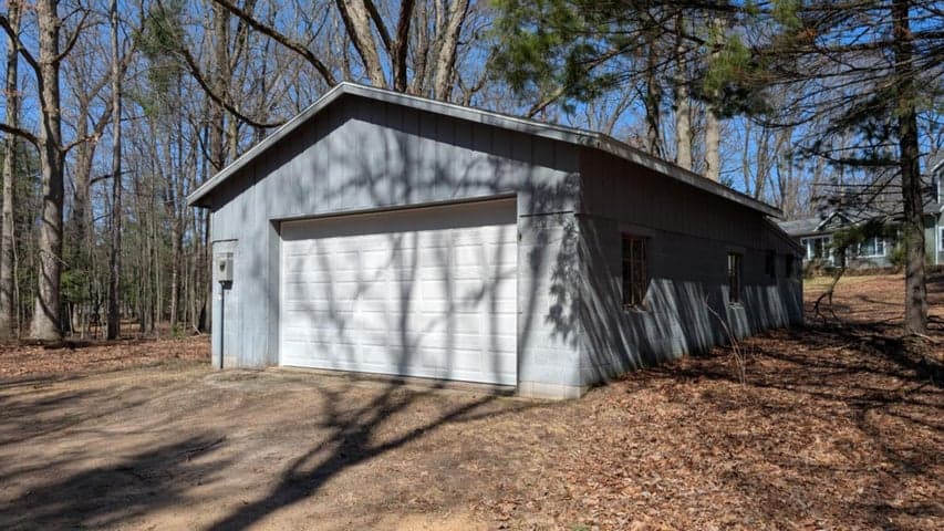 5764 W Bryant Road, Ludington, MI 49431