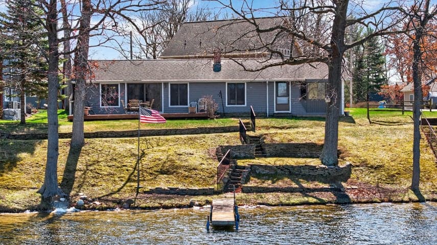 8653 Wildwood Court, Jackson, MI 49201