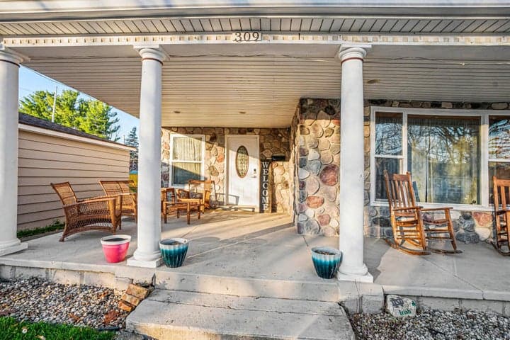 309 S Kimmel Street, Berrien Springs, MI 49103