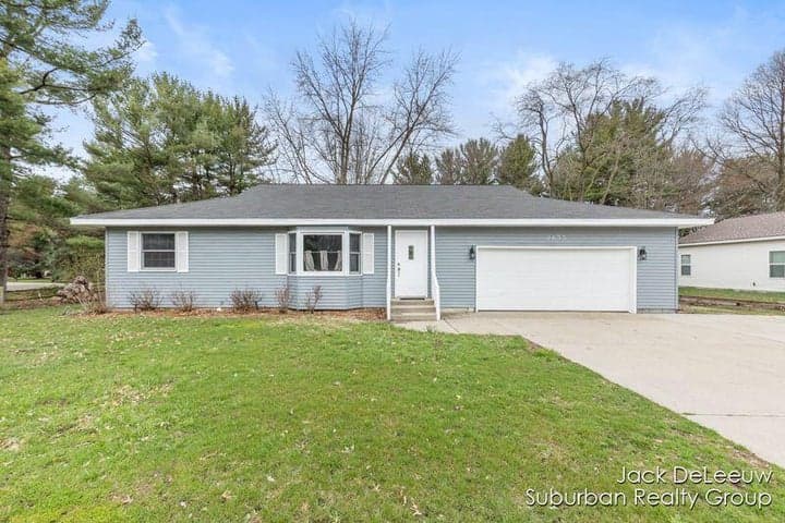 2653 Beeline Road, Holland, MI 49424