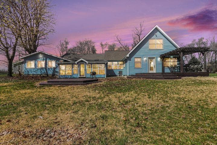 2743 Hemlock Road, Quincy, MI 49082
