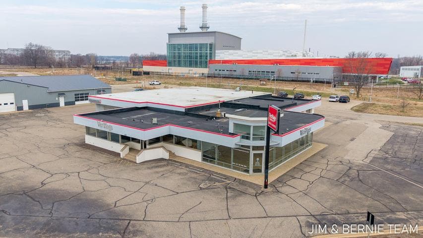 343 E 8th Street, Holland, MI 49423
