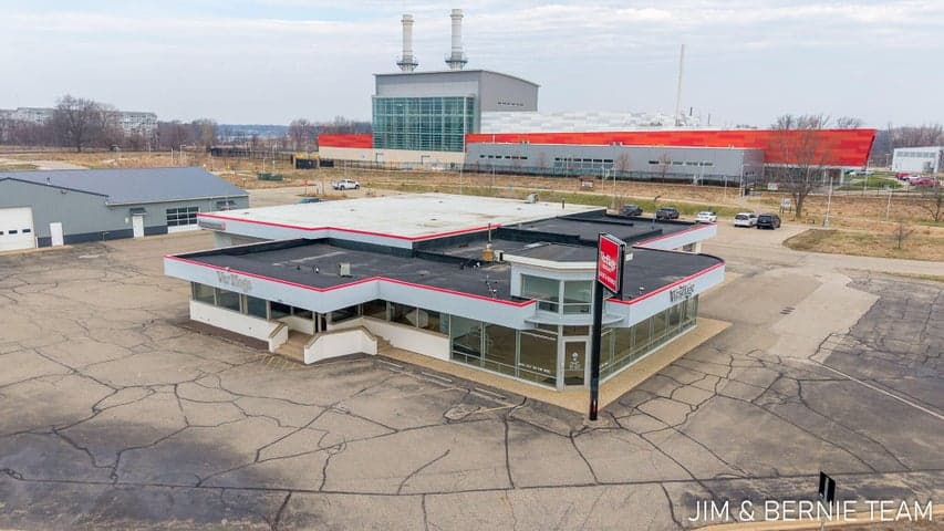 343 E 8th Street, Holland, MI 49423