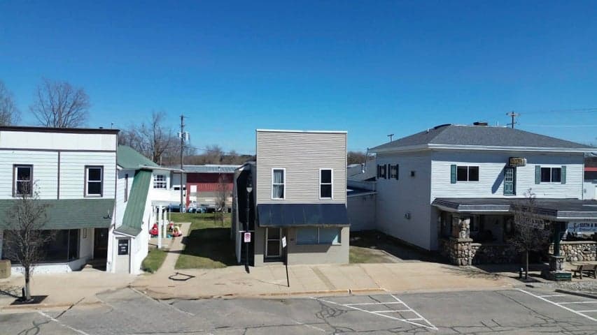 210 N Main Street, Evart, MI 49631