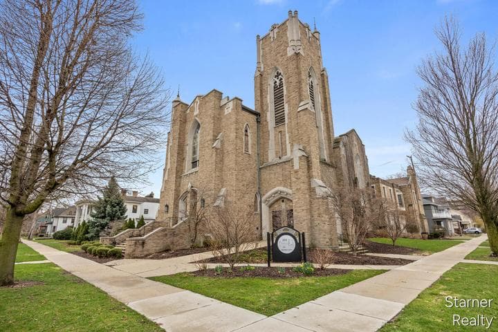 253 Prospect Avenue NE 309, Grand Rapids, MI 49503