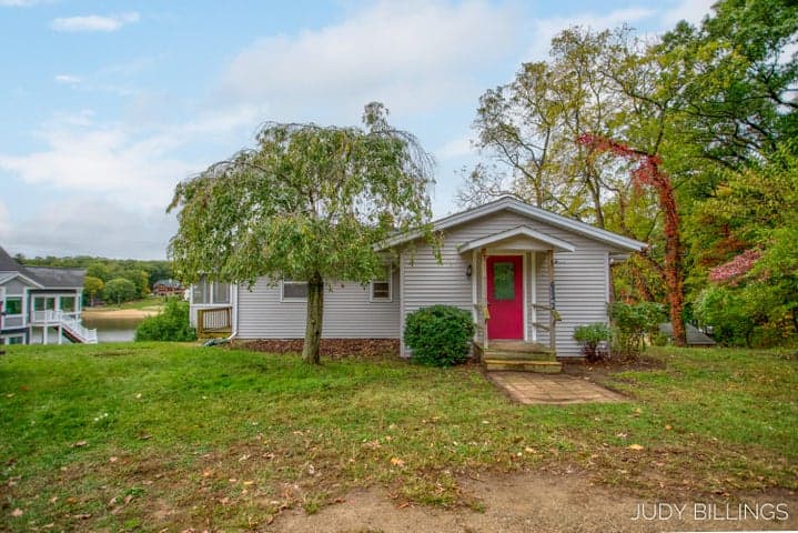 6342 Old Allegan Road, Saugatuck, MI 49453