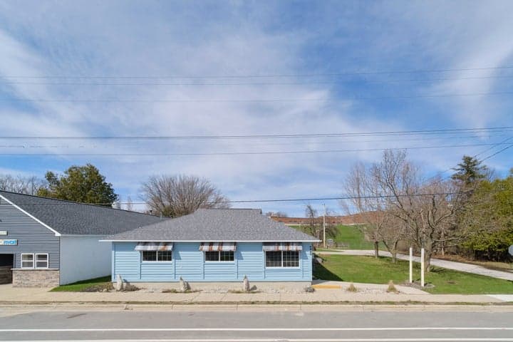 4990 Main Street, Onekama, MI 49675