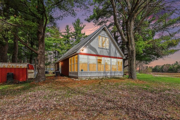 1556 E James Street, White Cloud, MI 49349