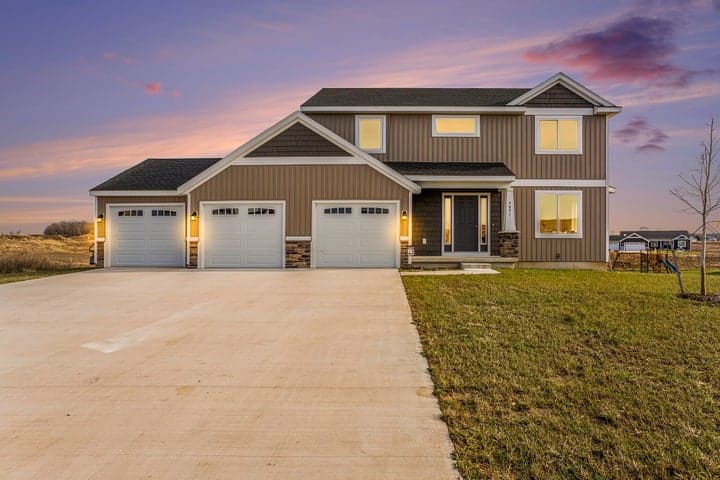 233 Warbler Drive, Caledonia, MI 49316