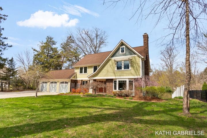 18886 Greenwood Court, Spring Lake, MI 49456
