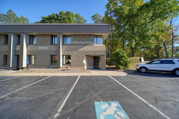 2545 Spring Arbor Road 105, Jackson, MI 49203
