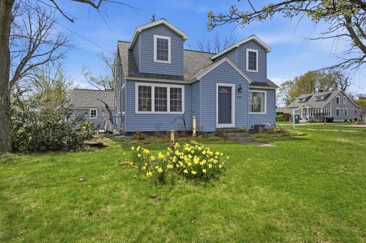 220 Barber Street, Spring Lake, MI 49456
