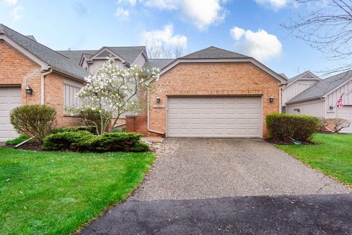 37834 Siena Drive, Farmington, MI 48331