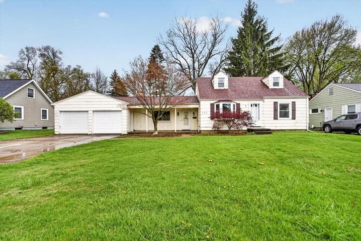 206 Pleasantview Drive, Battle Creek, MI 49017