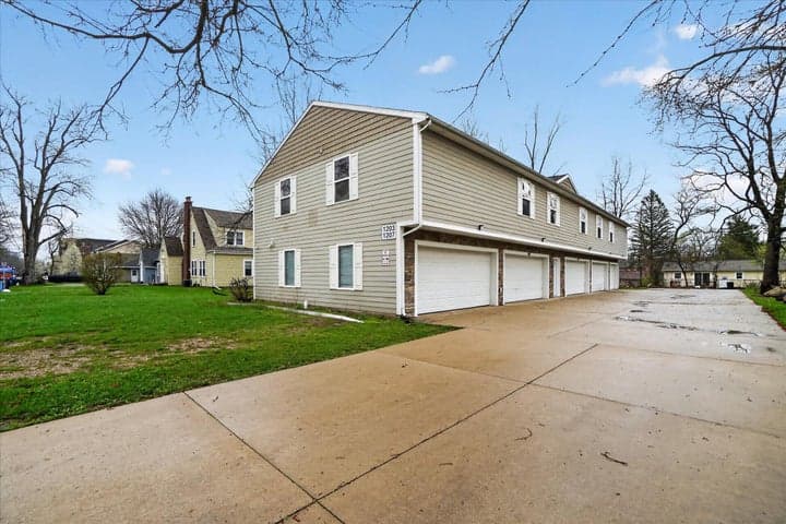 1203 Euclid Avenue, Kalamazoo, MI 49006
