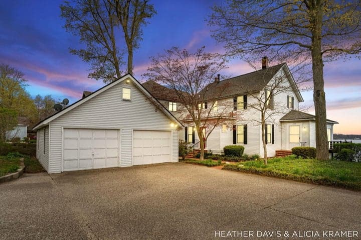 1755 South Shore Drive, Holland, MI 49423