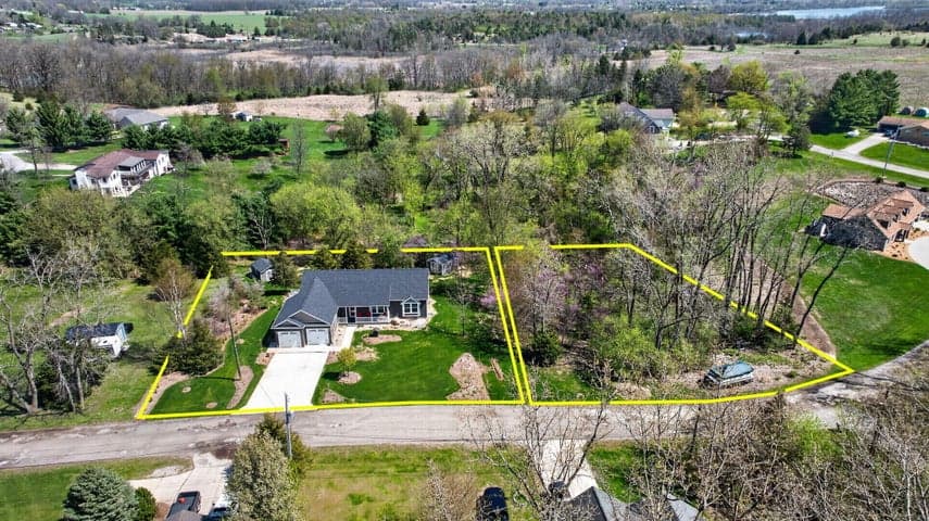 14840 Killorglin Lane, Cement City, MI 49233