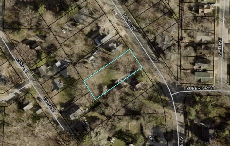 634 S 3rd Street, Niles, MI 49120