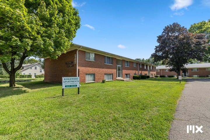 2907 S Burdick Street, Kalamazoo, MI 49001