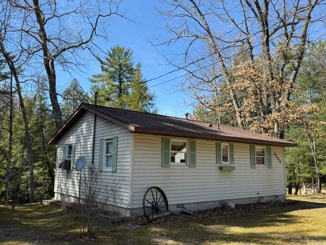 4699 N Able Road, Irons, MI 49644