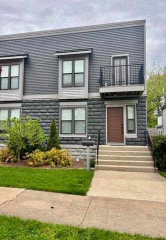 328 Maple Avenue, Holland, MI 49423