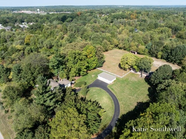 4875 Belding Road NE, Rockford, MI 49341