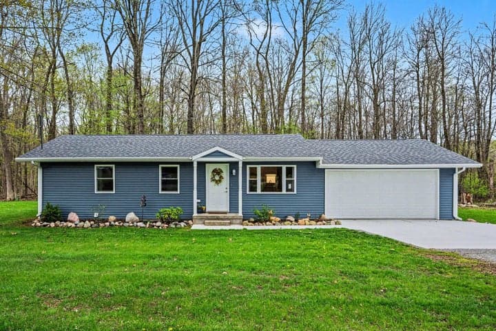 1301 18 1/2 Mile Road, Tekonsha, MI 49092