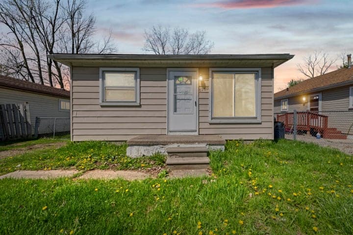 6180 Cordell Street, Romulus, MI 48174