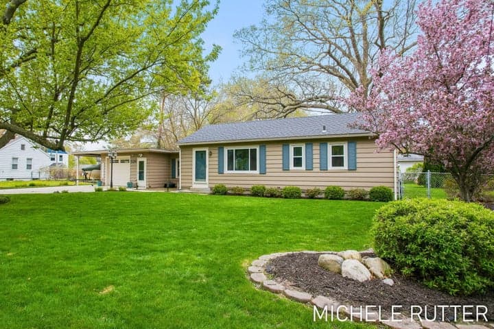 526 Pinecrest Street, Holland, MI 49424