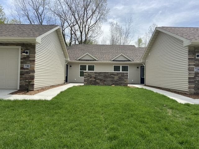 728 Violet Way, St. Joseph, MI 49085
