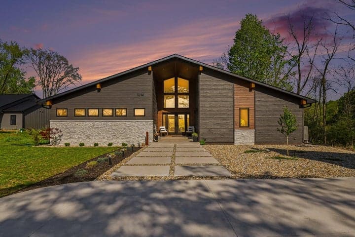 10329 Singer Lake Road, Baroda, MI 49101