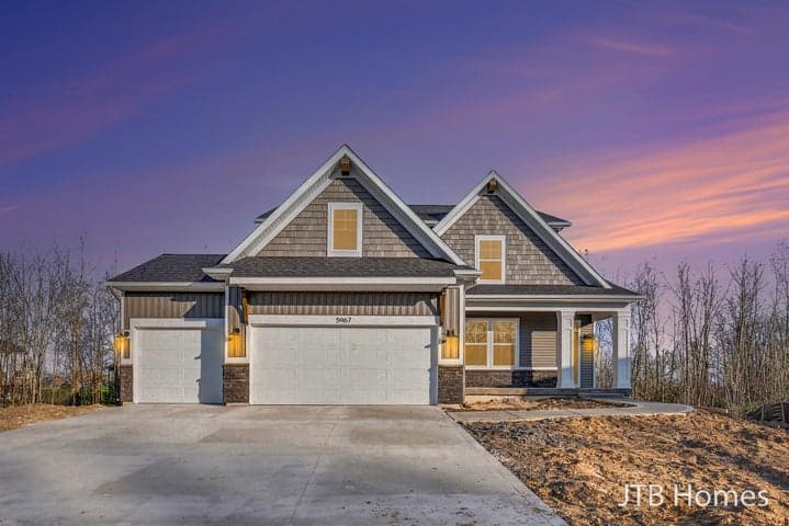 5967 Claymont Court SE, Caledonia, MI 49316