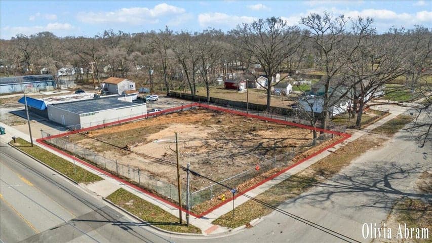 1263 E Broadway Avenue, Norton Shores, MI 49444